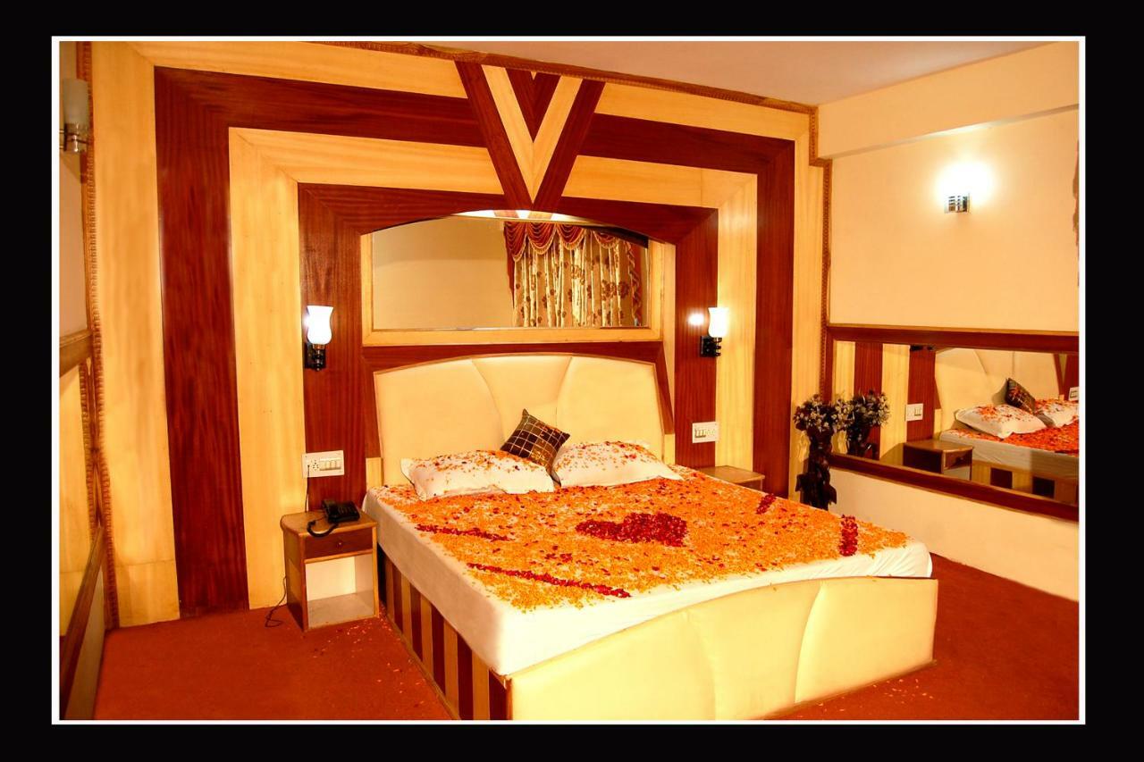 מנאלי Hotel Nitesh מראה חיצוני תמונה